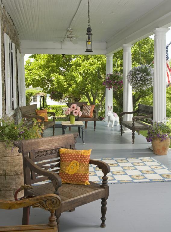 L'Auberge Provencale Inn & Restaurant Boyce Bagian luar foto