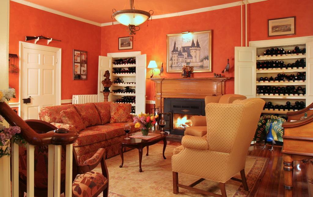 L'Auberge Provencale Inn & Restaurant Boyce Bagian luar foto