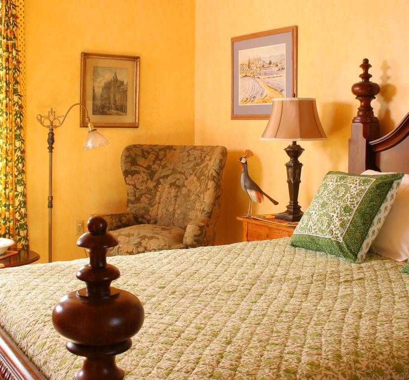 L'Auberge Provencale Inn & Restaurant Boyce Bagian luar foto