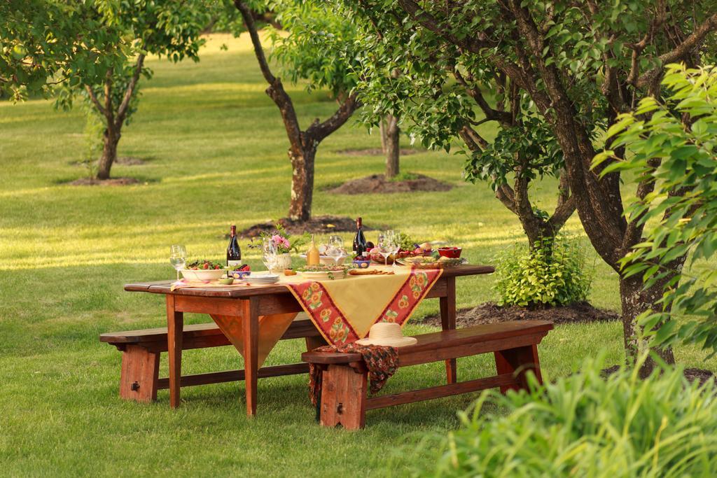 L'Auberge Provencale Inn & Restaurant Boyce Bagian luar foto