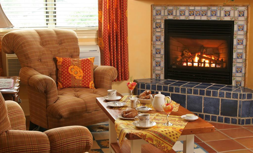 L'Auberge Provencale Inn & Restaurant Boyce Bagian luar foto