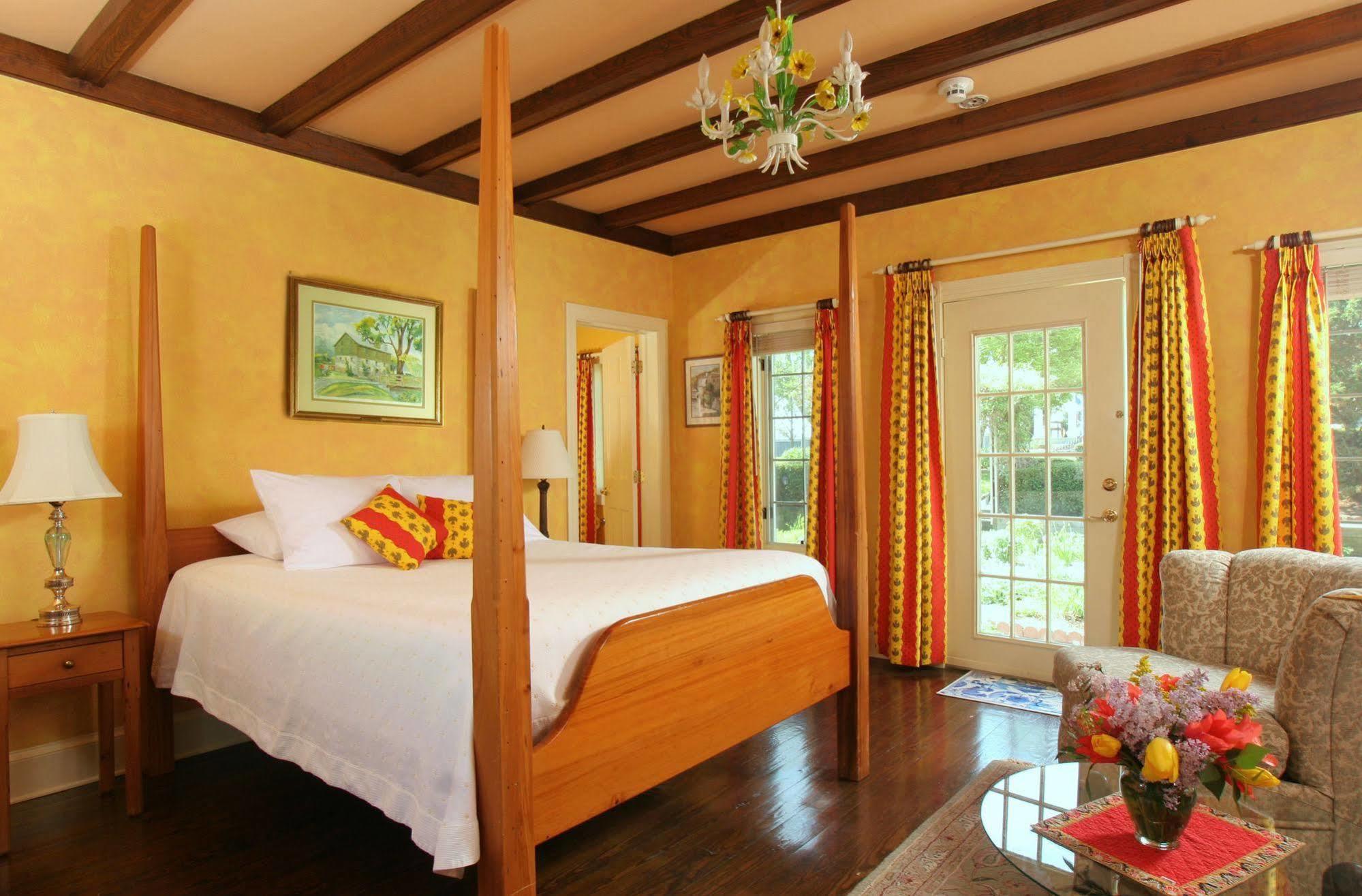 L'Auberge Provencale Inn & Restaurant Boyce Bagian luar foto