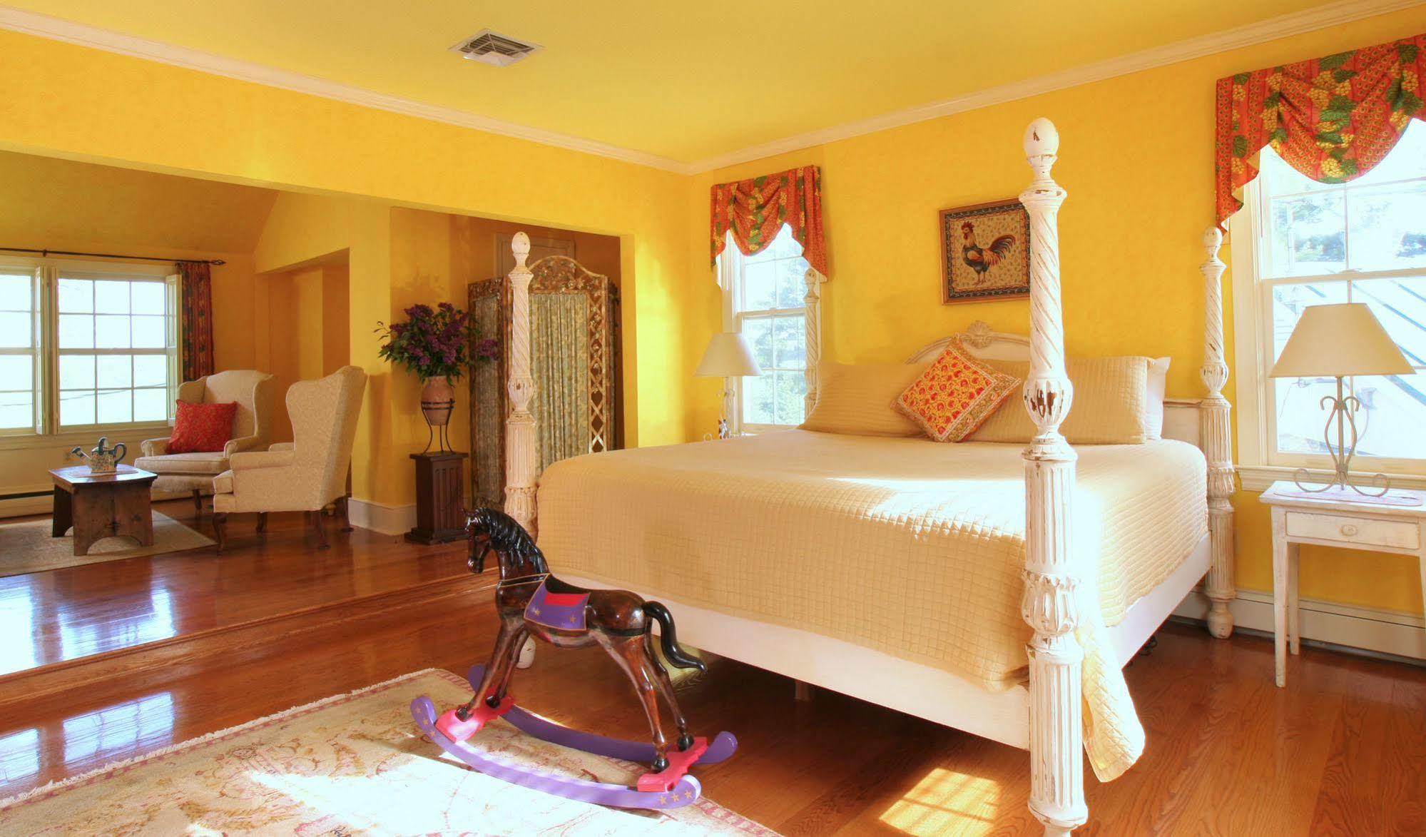 L'Auberge Provencale Inn & Restaurant Boyce Bagian luar foto