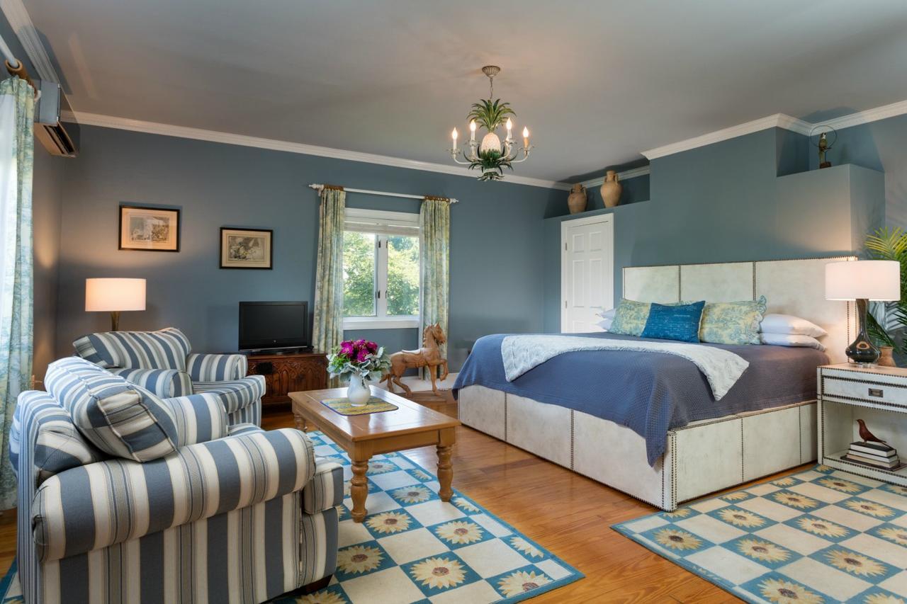 L'Auberge Provencale Inn & Restaurant Boyce Bagian luar foto